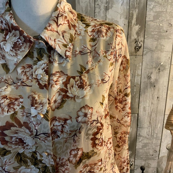 Sterling & Stitch sheer metallic thread western pearl button down. Size M - Picture 1 of 6